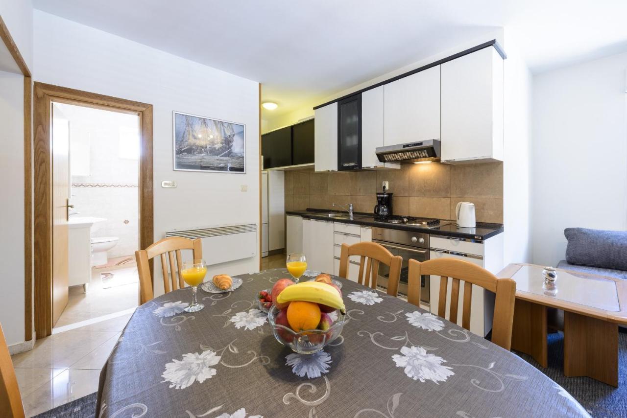 Apartment Tija Two Bedroom Apartment With Balcony And Partial Sea View Dubrovnik Kültér fotó